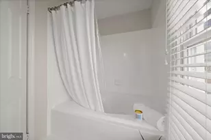 10153 Tanfield Ct, Ellicott City, MD 21042 - Photo 33