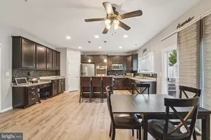 6145 Phelps Ln, Hanover, MD 21076 - Photo 9