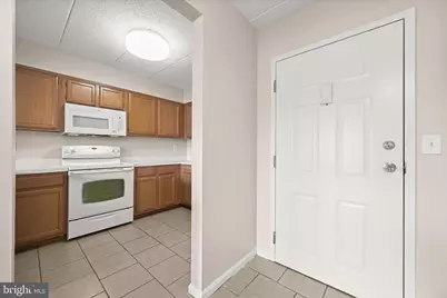 7317 Eden Brook Drive #H-305, Columbia, MD 21046 - Photo 9