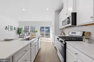 9590 Glen Oaks Ln, Columbia, MD 21046 - Photo 9