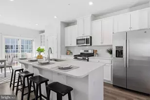 9590 Glen Oaks Ln, Columbia, MD 21046 - Photo 15