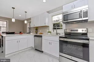 6738 Allview Dr, Columbia, MD 21046 - Photo 11