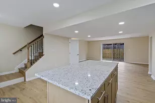 7388 Hickory Log Cir, Columbia, MD 21045 - Photo 9