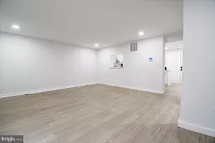 6096 Rock Glen Dr, Elkridge, MD 21075 - Photo 23