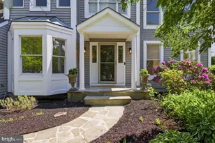 10319 Bassett Hall Ct, Ellicott City, MD 21042 - Photo 5