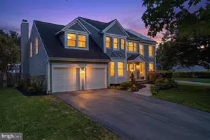 10319 Bassett Hall Ct, Ellicott City, MD 21042 - Photo 3