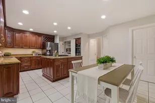 10319 Bassett Hall Ct, Ellicott City, MD 21042 - Photo 29