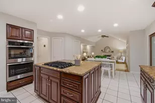 10319 Bassett Hall Ct, Ellicott City, MD 21042 - Photo 23