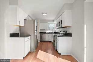 8106 Wooded Glen Ct, Ellicott City, MD 21043 - Photo 13