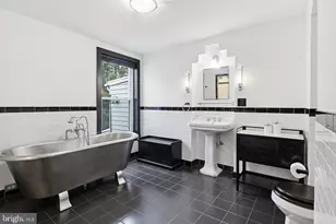 8556 Frederick Rd, Ellicott City, MD 21043 - Photo 25