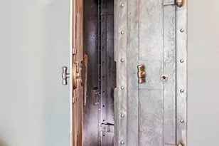 8556 Frederick Rd, Ellicott City, MD 21043 - Photo 5