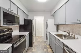 8573 Falls Run Rd, Ellicott City, MD 21043 - Photo 7