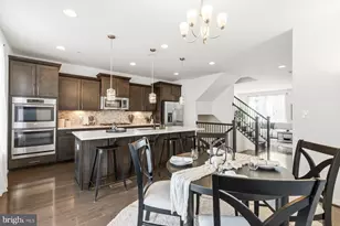 7205 Barry Ln, Elkridge, MD 21075 - Photo 3