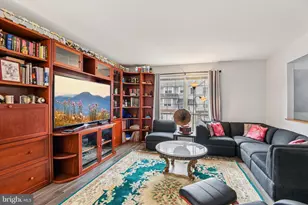 6100 Little Foxes Run, Columbia, MD 21045 - Photo 7