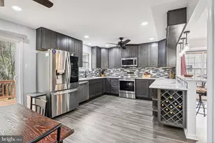 6100 Little Foxes Run, Columbia, MD 21045 - Photo 3