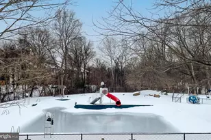 9645 White Acre Rd, Columbia, MD 21045 - Photo 23