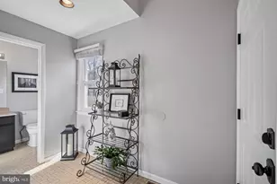 9169 Helaine Hamlet Way, Columbia, MD 21045 - Photo 5