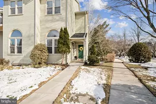 9169 Helaine Hamlet Way, Columbia, MD 21045 - Photo 3