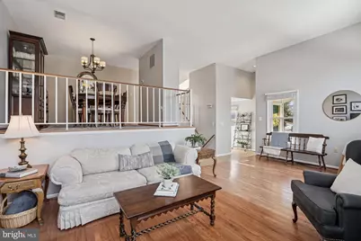 9169 Helaine Hamlet Way, Columbia, MD 21045 - Photo 7