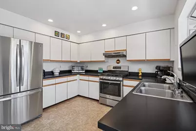 9169 Helaine Hamlet Way, Columbia, MD 21045 - Photo 21