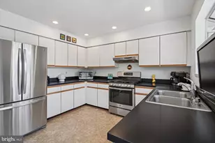 9169 Helaine Hamlet Way, Columbia, MD 21045 - Photo 21