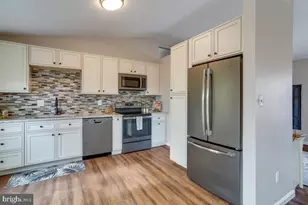 6186 Fairbourne Ct, Hanover, MD 21076 - Photo 15