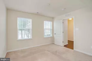 7045 Banbury Dr, Hanover, MD 21076 - Photo 9