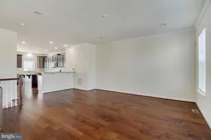 7045 Banbury Dr, Hanover, MD 21076 - Photo 15