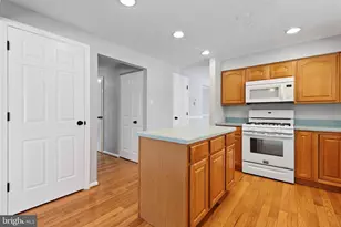 8428 Braddock Way, Columbia, MD 21046 - Photo 11