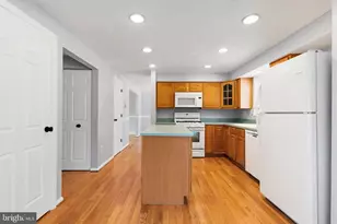 8428 Braddock Way, Columbia, MD 21046 - Photo 13