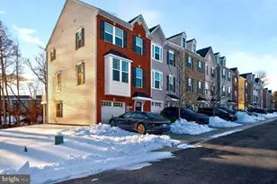 10724 Hidden Ridge Dr, Columbia, MD 21044 - Photo 1