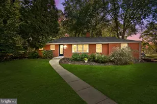 7405 Oakcrest Ln, Clarksville, MD 21029 - Photo 1