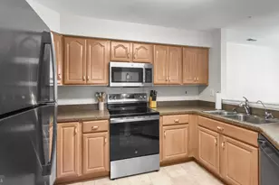 7740 Mayfair Cir, Ellicott City, MD 21043 - Photo 9