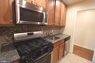 10566 Twin Rivers Rd, Columbia, MD 21044 - Photo 11