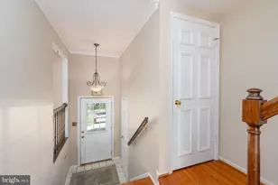 7229 Harbor Ln, Columbia, MD 21045 - Photo 3