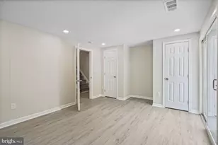 9411 Merryrest Rd, Columbia, MD 21045 - Photo 9
