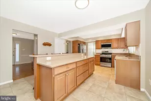 5623 Roundtree Ln, Columbia, MD 21045 - Photo 13