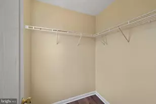 8833 Hawthorne Ct, Ellicott City, MD 21043 - Photo 17