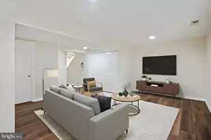 9401 Riverbrink Ct, Laurel, MD 20723 - Photo 11