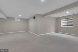 6121 Kovach Ct, Ellicott City, MD 21043 - Photo 41