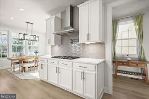 7936 Lawndale Cir, Columbia, MD 21044 - Photo 11