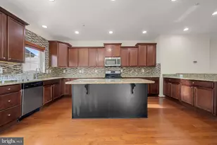 7997 Alchemy Wy, Elkridge, MD 21075 - Photo 17