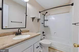 6374 Ducketts Ln, Elkridge, MD 21075 - Photo 15