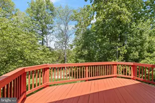 8800 Manahan Dr, Ellicott City, MD 21043 - Photo 23
