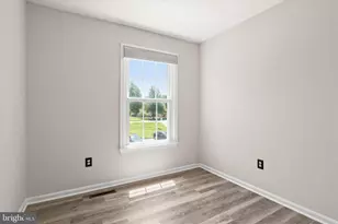 8800 Manahan Dr, Ellicott City, MD 21043 - Photo 33