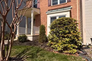 8666 Manahan Dr, Ellicott City, MD 21043 - Photo 5