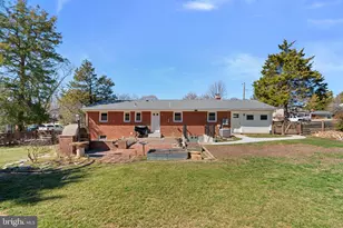 8721 Susini Dr, Laurel, MD 20723 - Photo 25