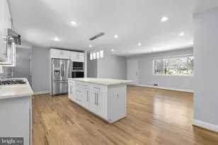 8721 Susini Dr, Laurel, MD 20723 - Photo 9