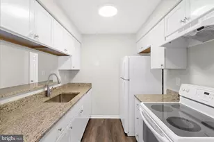 4732 Dorsey Hall Dr, Ellicott City, MD 21042 - Photo 7