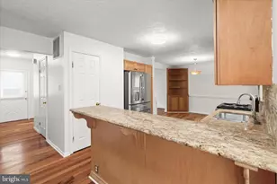 10895 Beech Creek Dr, Columbia, MD 21044 - Photo 17